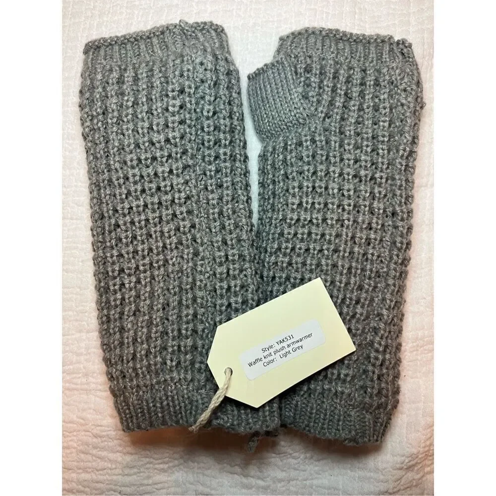 NWT HatAttack Buji Baka Waffle Knit Plush Armwarmer